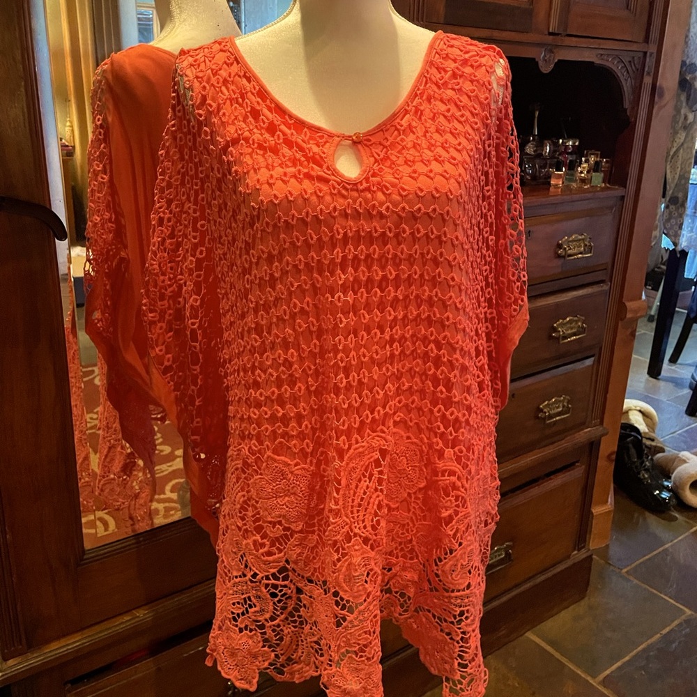Beautiful, coral crocheted lace blouse with matching lining underneath